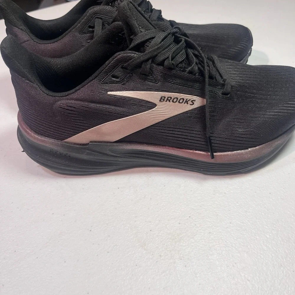 Brooks Revel 8 Shoes Womens Size 8.5Black Rose Gold Running Sneakers 1204561B043